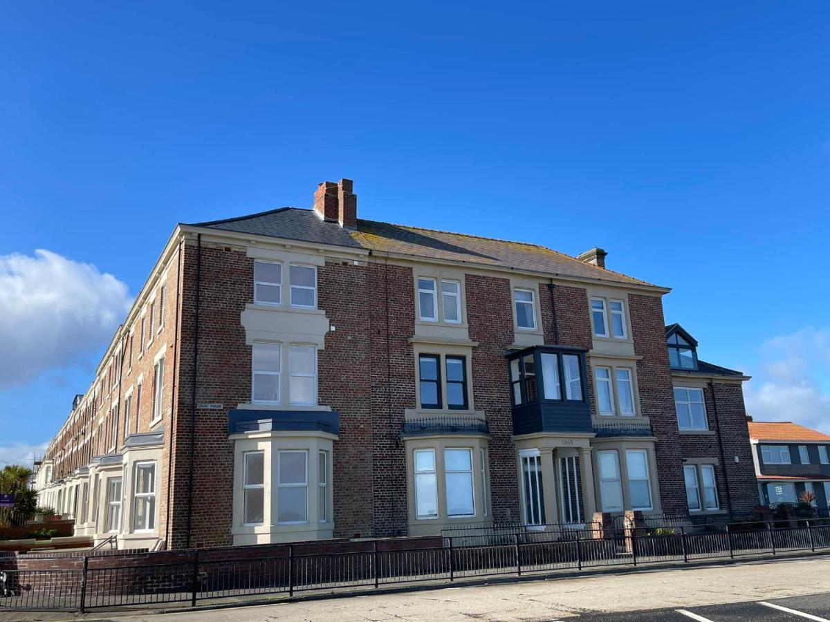The Beach Front Apartment, Amazing Frontline Sea Views Tynemouth Exterior photo
