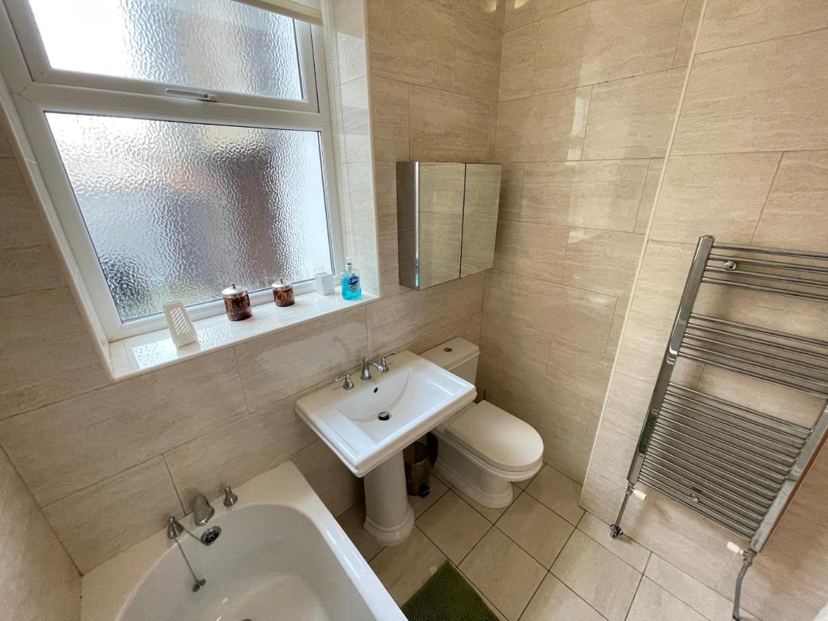 The Beach Front Apartment, Amazing Frontline Sea Views Tynemouth Exterior photo